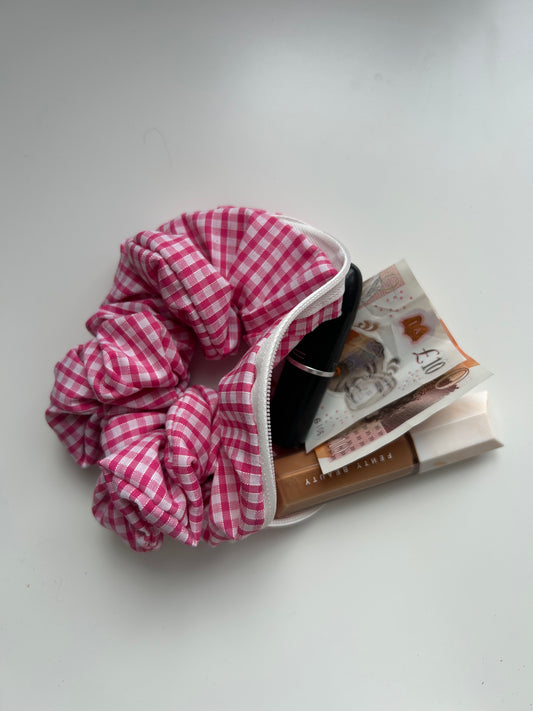 Scrunchie with a pocket!