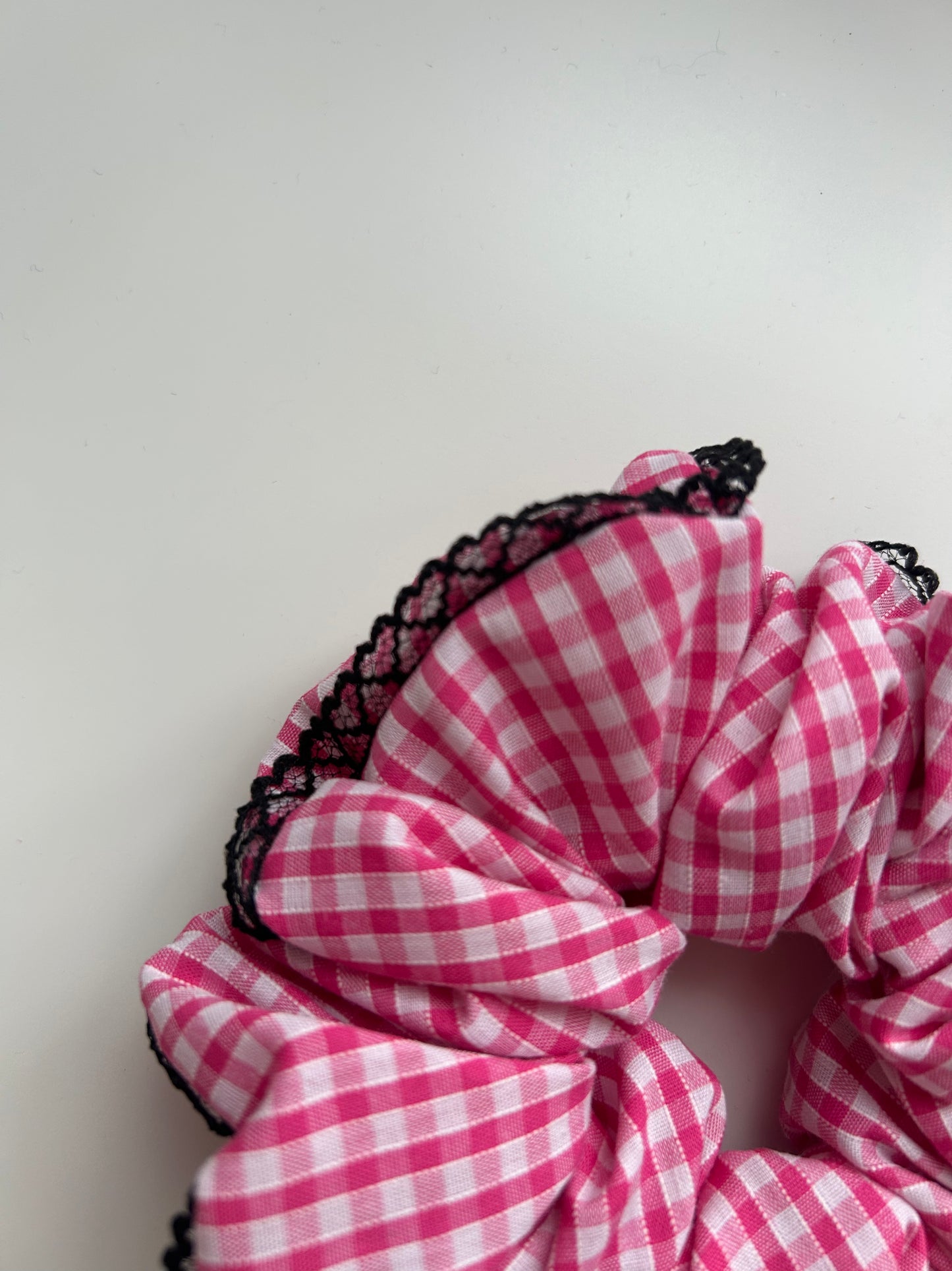 Heart lace trim- Pink & white gingham scrunchie
