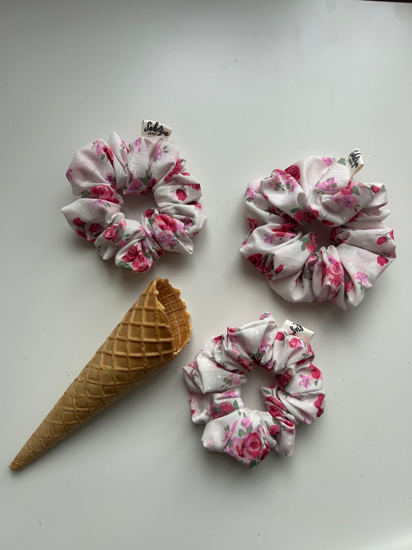 XS Pink & white floral scrunchie