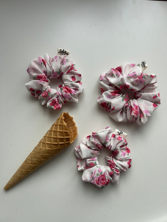 XS Pink & white floral scrunchie