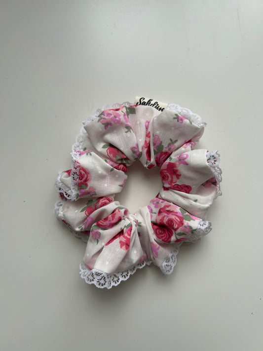 XS Pink & white floral scrunchie with white lace trim
