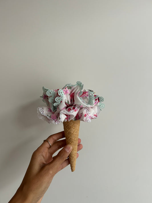 XS Pink & white floral scrunchie with mint lace trim