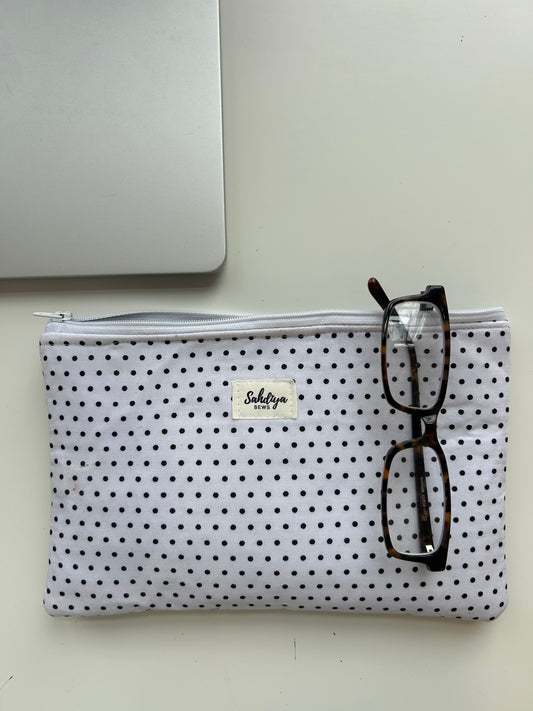 Polka dot quilted makeup pouch | White & black cosmetic bag | Everyday essentials organiser | Travel beauty pouch